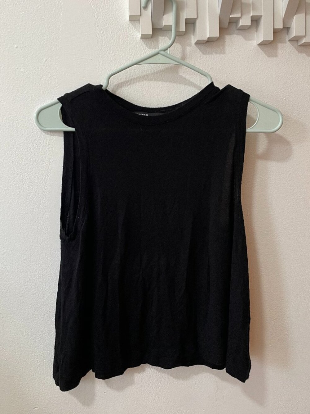 Women's Flowy Black Sleeveless Top